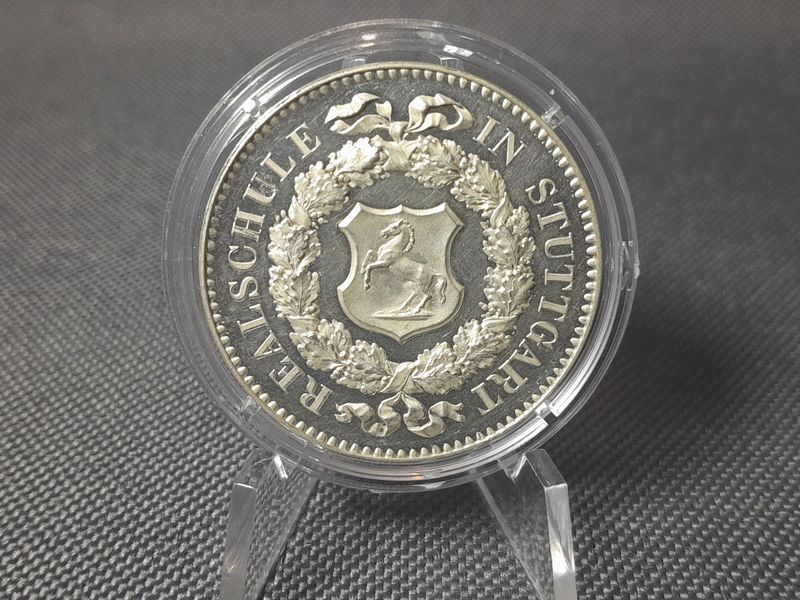 Silbermedaille 1900 Deutsches Kaiserreich Schulprämie Realschule Stuttgart Selten Erhaltung! Silbermedaille 1900 Deutsches Kaiserreich Schulprämie Realschule Stuttgart Selten Erhaltung!