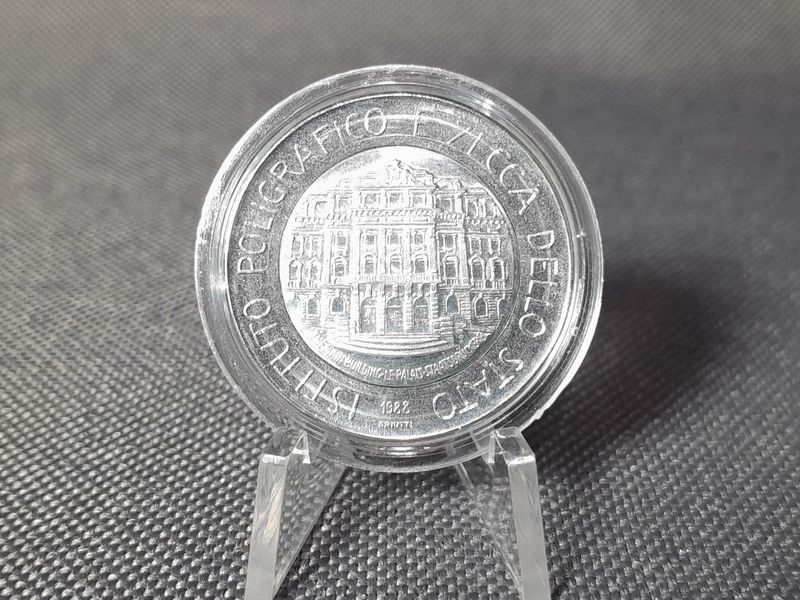 Probemünze Italien 1988 500 Lire Probe Istituto Poligrafico Werbetoken Schuler Sehr Selten (2.) Probemünze Italien 1988 500 Lire Probe Istituto Poligrafico Werbetoken Schuler Sehr Selten (2.)