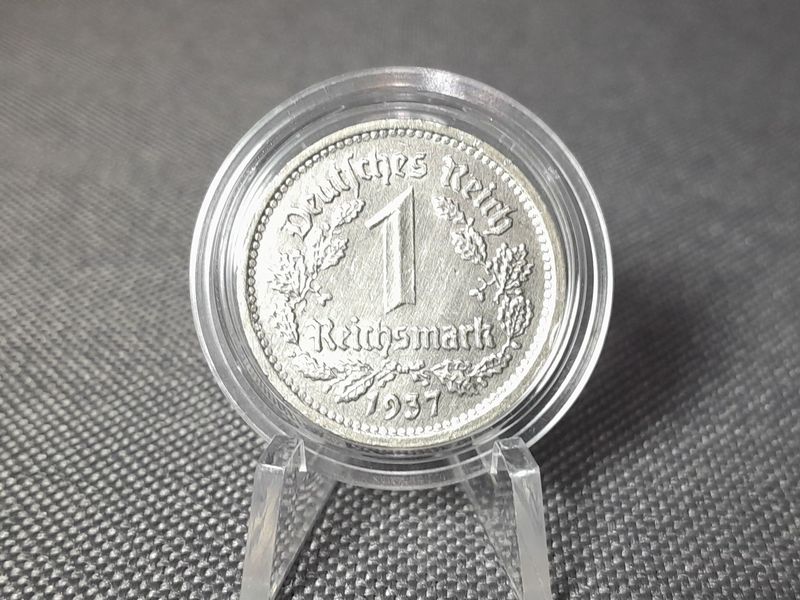 Münze Drittes Reich 1937 G 1 Reichsmark Karlsruhe Erhaltung Münze Drittes Reich 1937 G 1 Reichsmark Karlsruhe Erhaltung