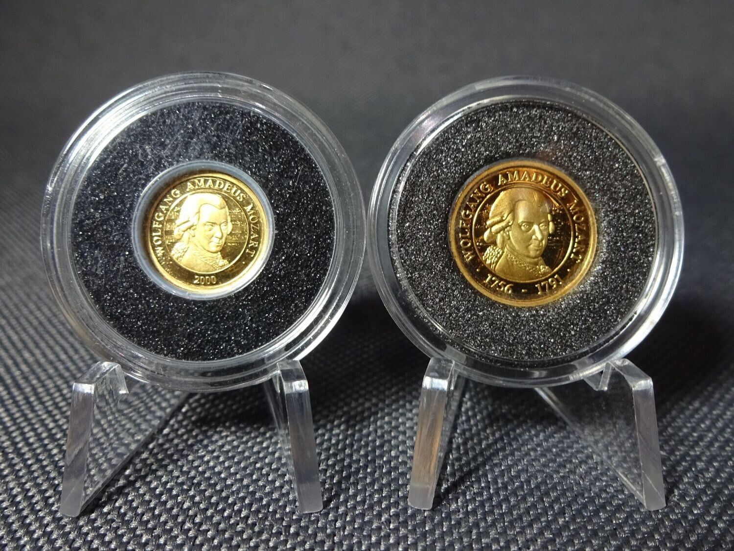 Goldmedaillen Set 2000 Amadeus Mozart Schatztruhe Europa 0,5 g 1/20 Oz Unze Goldmedaillen Set 2000 Amadeus Mozart Schatztruhe Europa 0,5 g 1/20 Oz Unze