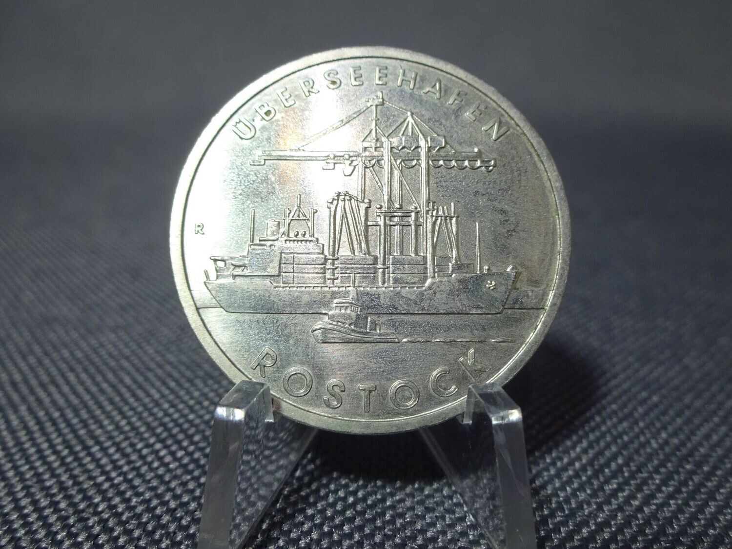 Münze DDR 1988 5 Mark Überseehafen Rostock Schiff