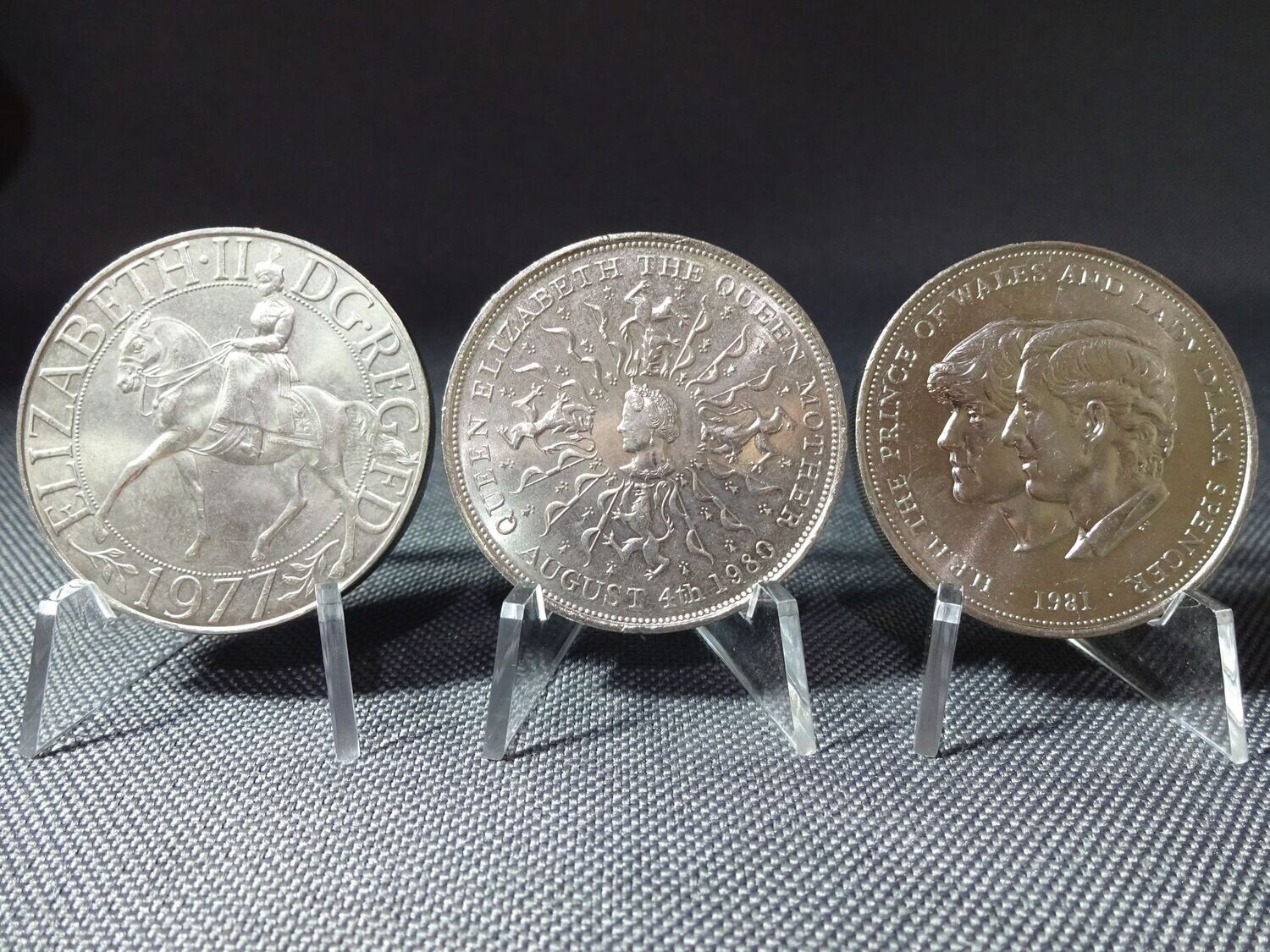 Münzen-Set England 1977 1980 1981 25 Pence Queen Mother Elisabeth Lady Diana Charles
