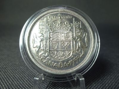 Silbermünze Kanada 1955 50 Cents Wappen Queen Elizabeth II. Silbermünze Kanada 1955 50 Cents Wappen Queen Elizabeth II.