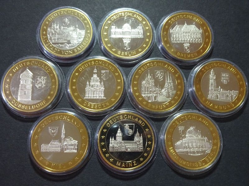 Medaillen Set 10x Städte Architektur Berlin - Mainz Deutschland Gebäude Wahrzeichen
