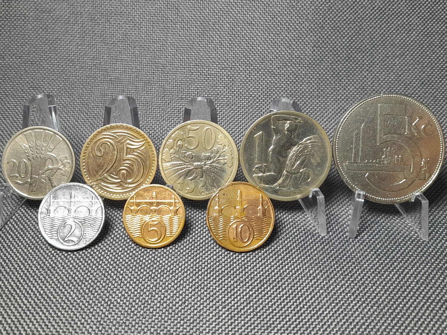 Münzen Set 1921 1922 1923 1925 1933 1936 1938 Tschechoslowakei 1 2 5 10 20 25 50 Heller Kronen Erhaltung! Münzen Set 1921 1922 1923 1925 1933 1936 1938 Tschechoslowakei 1 2 5 10 20 25 50 Heller Kronen Erhaltung!