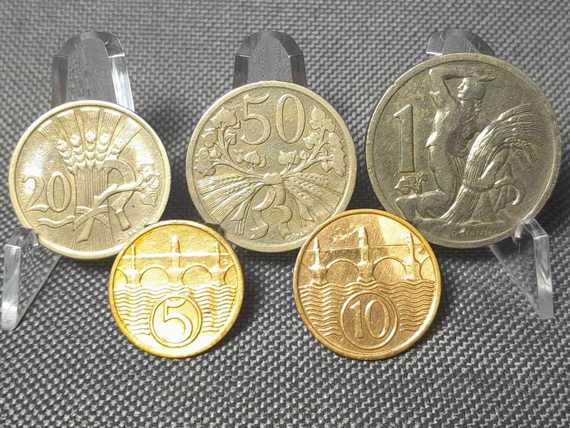 Münzen Set Tschechoslowakei 1921 1922 1931 1937 1 5 10 20 50 Heller Krone Erhaltung! Münzen Set Tschechoslowakei 1921 1922 1931 1937 1 5 10 20 50 Heller Krone Erhaltung!