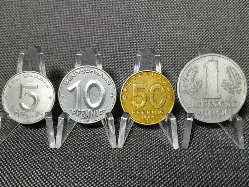 Münzen Set DDR 1950 1952 1956 A E 1 5 10 50 Pfennig Mark Erhaltung!!! Münzen Set DDR 1950 1952 1956 A E 1 5 10 50 Pfennig Mark Erhaltung!!!