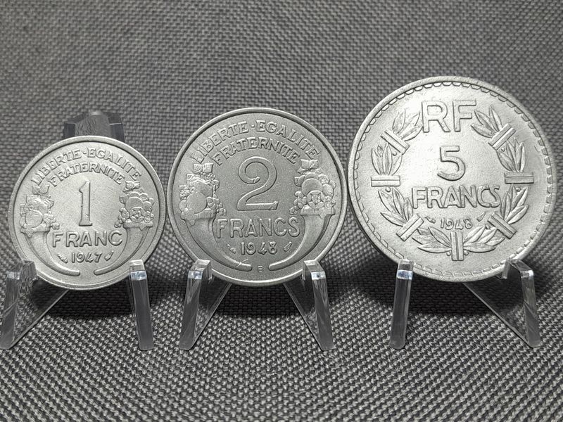 Münzen Set Frankreich 1947 1948 1 2 5 Francs Erhaltung!!! Münzen Set Frankreich 1947 1948 1 2 5 Francs Erhaltung!!!