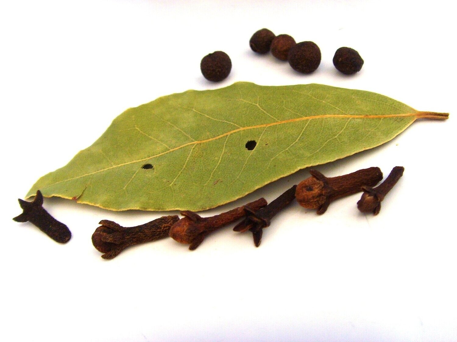 Clove (Leaf) Essential Oil - น้ำมันหอมระเหยใบกานพลู