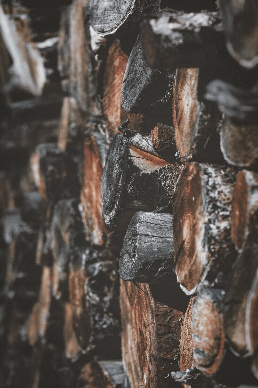 Rosewood Essential Oil - น้ำมันหอมระเหยไม้เนื้อแดง