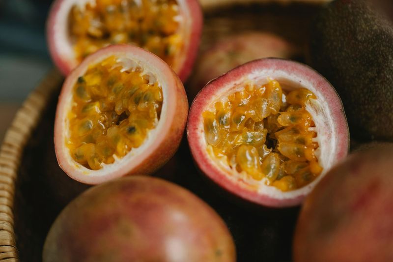 Passion Fruit Fragrance Oil - หัวน้ำหอมกลิ่น เสาวรส