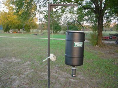200 lb Hanging Feeder w/ Tomahawk Solar Timer