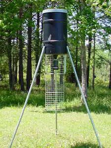 225 lb Capacity Tripod Deer Feeder with the Solar Elite Timer