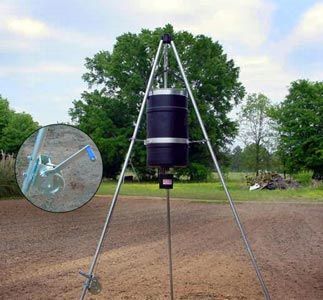 225 lb Winch-Up Deer Feeder w/ Tomahawk Ultra Hunt Timer
