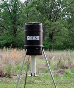 Gravity Flow Feeder 225 lb Capacity