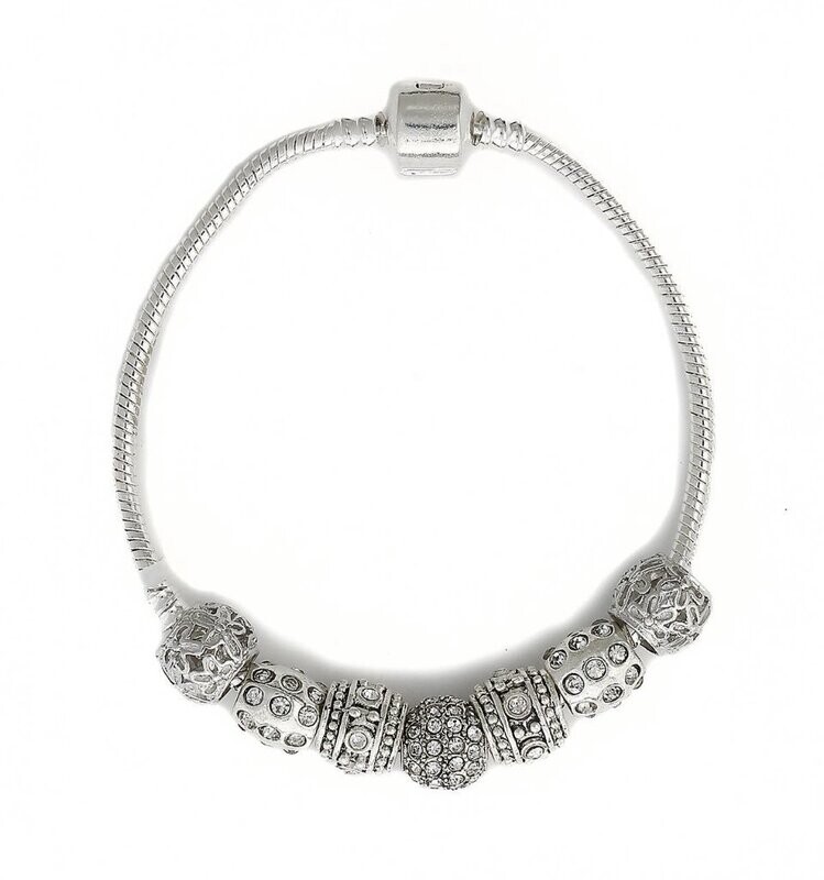 Charm Bracelet White/Silver beads