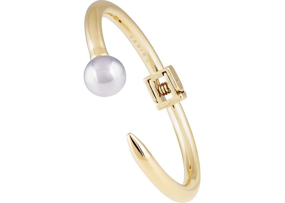 Mandi 's Nail Cuff