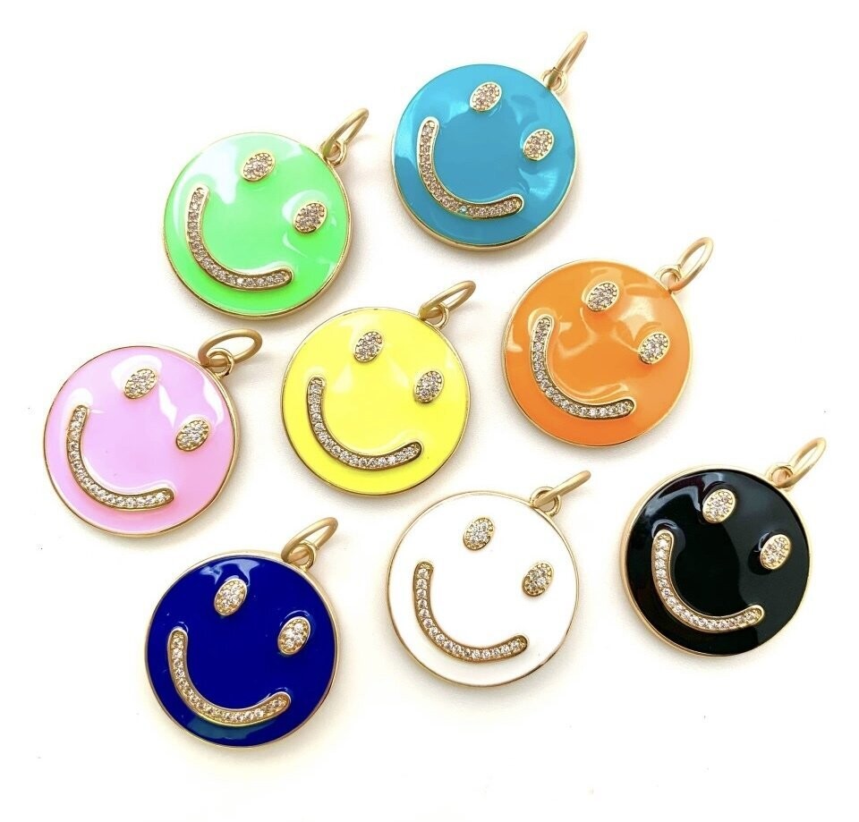Martha's Smiley Pendant, Color: Yellow