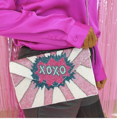 Xoxo Clutch