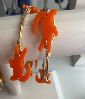 Gator Bangle Orange Cut Out