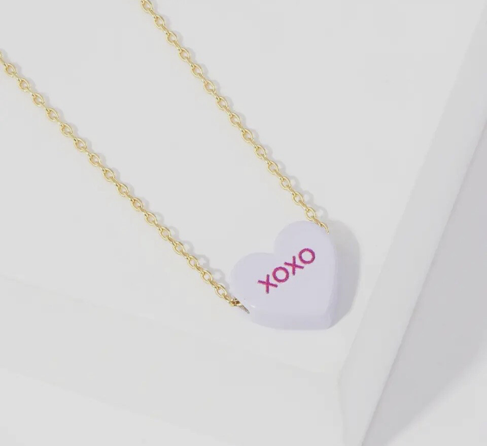 Gold Dipped Heart
Candy Necklace