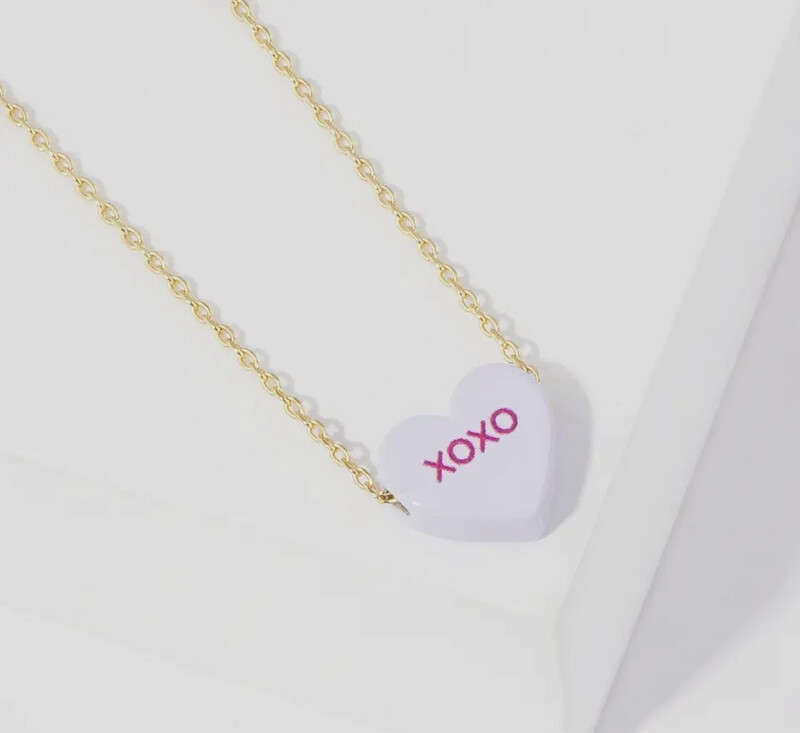 Gold Dipped Heart
Candy Necklace
