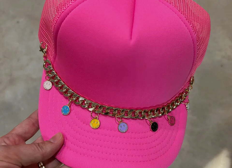 Smiley Trucker Hat Chain