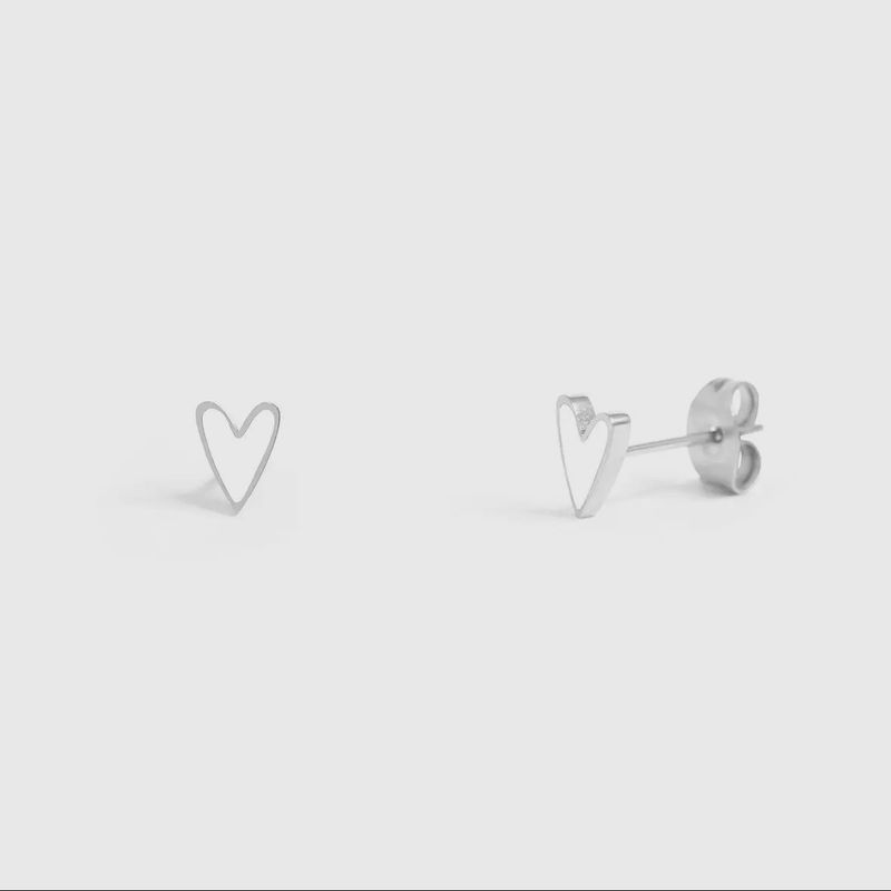 18K Gold Pvd Stainless Steel White Heart Stud Earrings