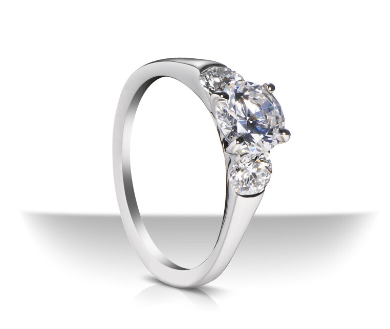 Round Brilliant 3-Stone Ring