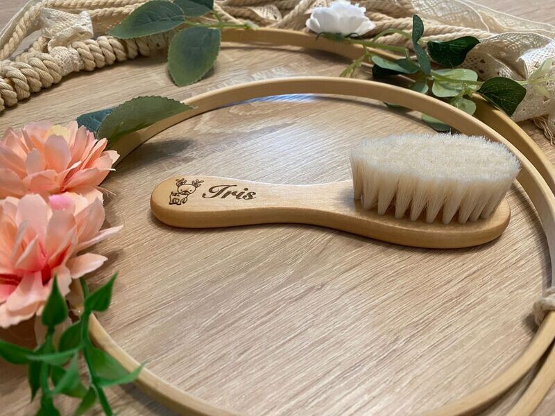 Brosse en bois naturel
