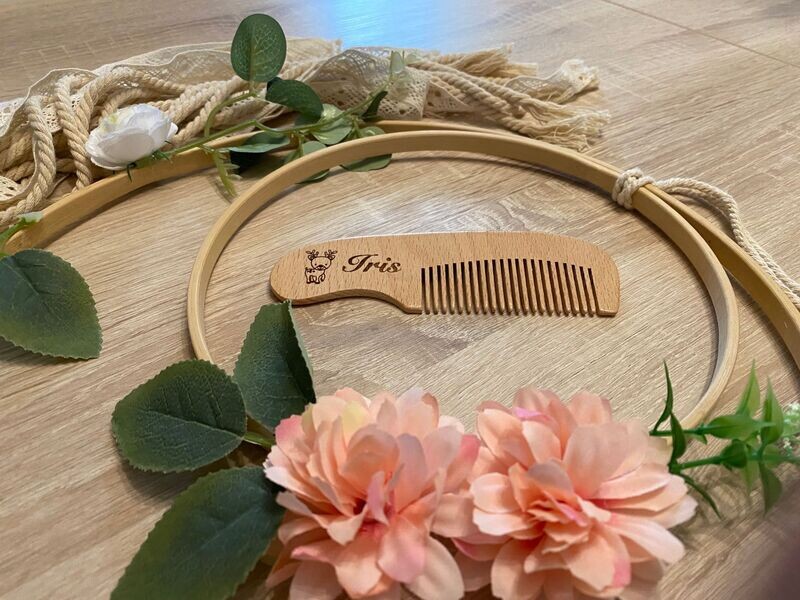 Peigne en bois naturel