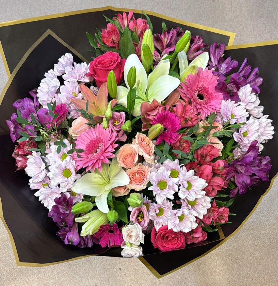 Ramo de colores fascinante grande