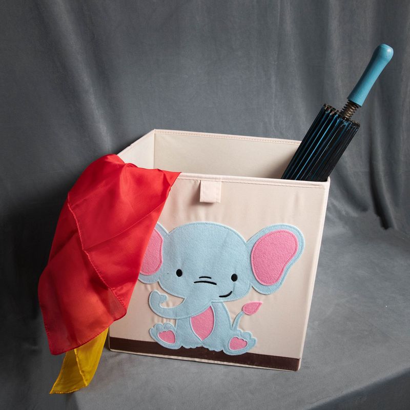 Bühnenservante Elefant