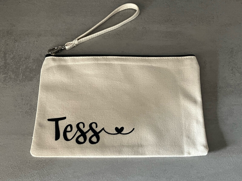 Etui (M) Naturel met naam of eigen tekst - Kies je eigen letter kleur!