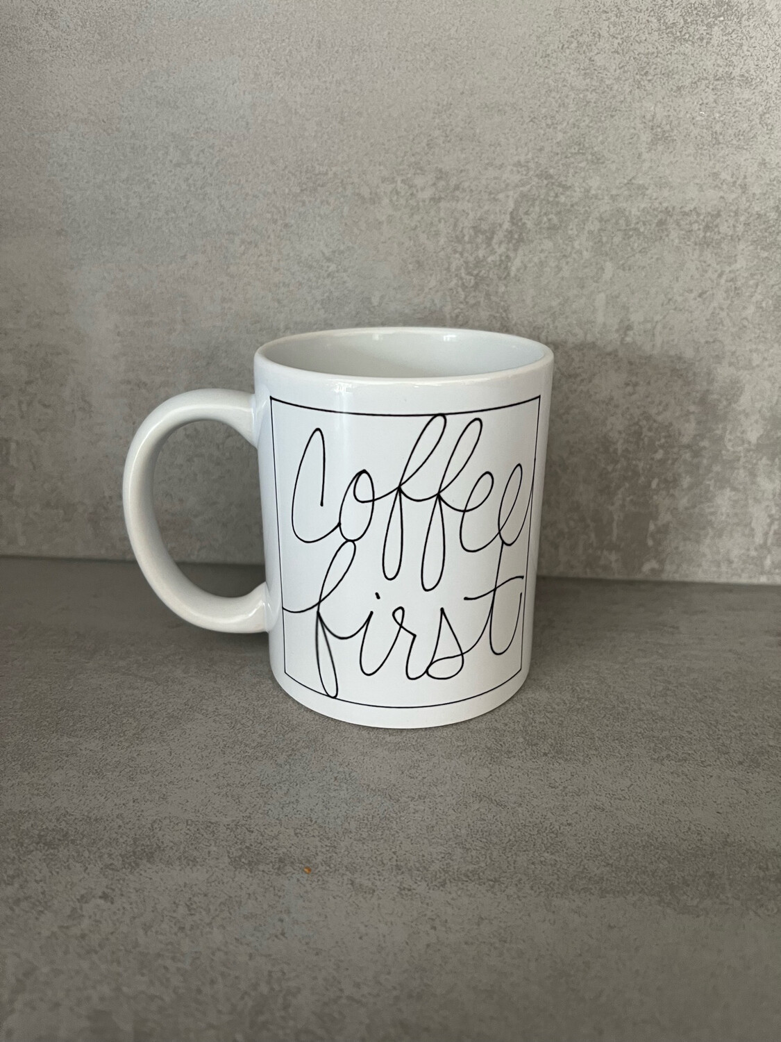 Mok “Coffee first”