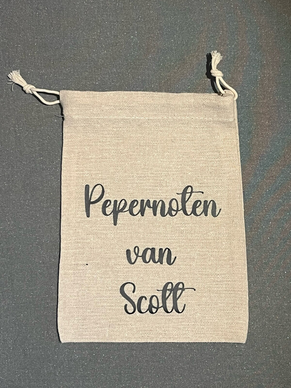 Pepernotenzakje met naam “klein”