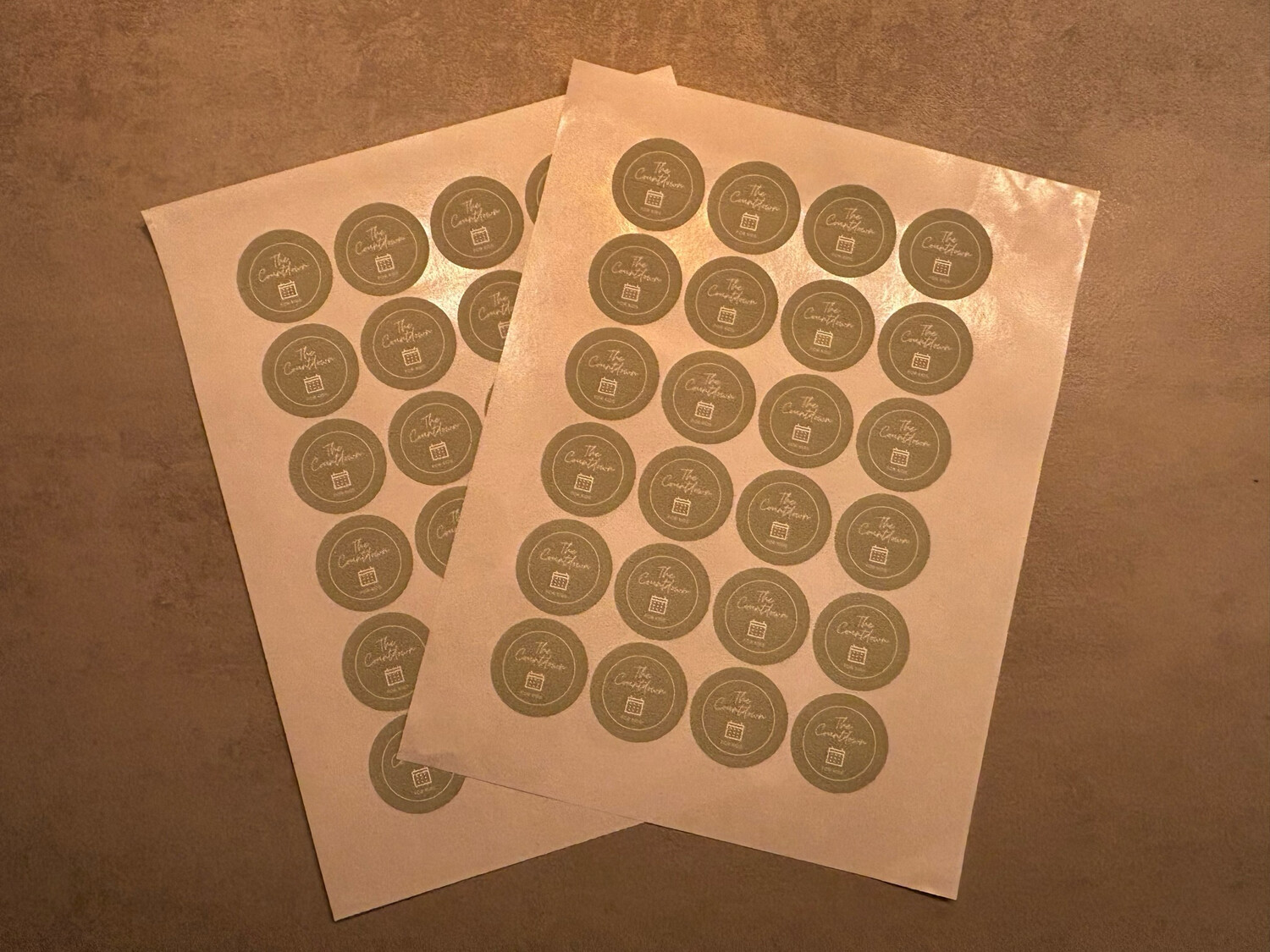 Gepersonaliseerde Stickers (Logo, Traktatie, Foto etc) Prijs per Vel