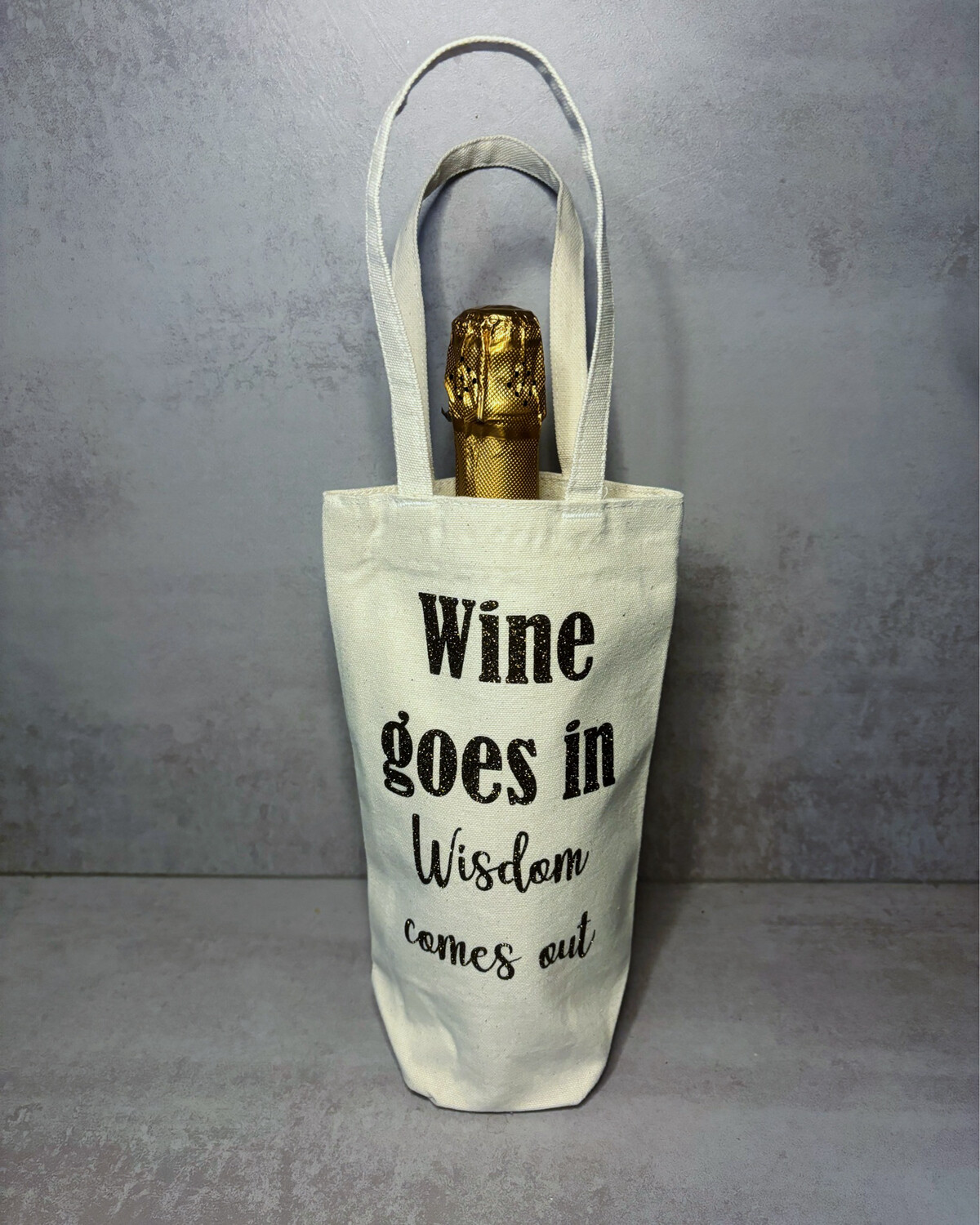 Wijntas Canvas Naturel “Wine goes in, Wisdom comes out”