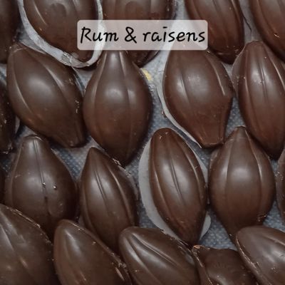 Chocolate with liquir.