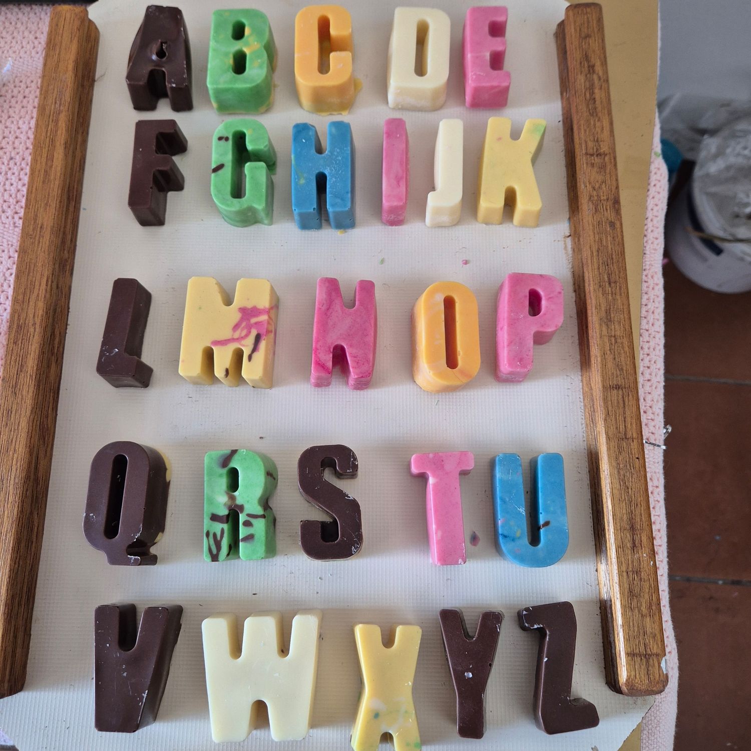 Teach children to read and write with chocolates