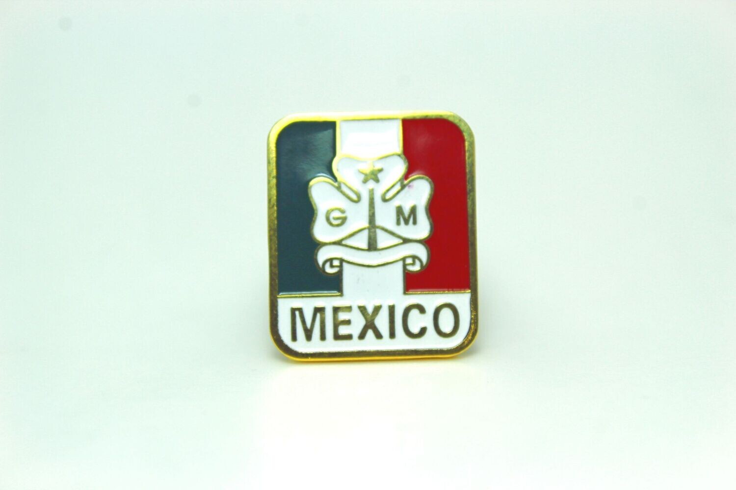 Pin Tricolor