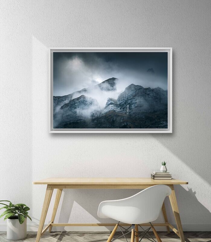 Wandbild Covered - Alu-Dibond im weißen Schattenfugenrahmen