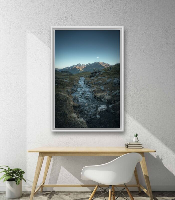 Wandbild Calm Creek - Alu-Dibond im weißen Schattenfugenrahmen