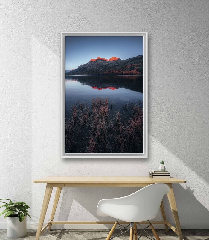 Wandbild Alpenglow - Alu-Dibond im weißen Schattenfugenrahmen