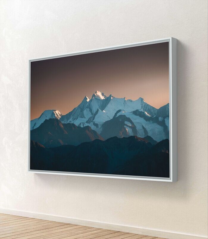 Wandbild The White Wall - Alu-Dibond im weißen Schattenfugenrahmen - 3D-Ansicht