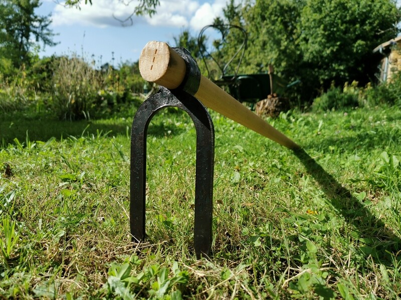 Houe &quot;Bigard&quot; à deux dents - avec manche en bois 140cm