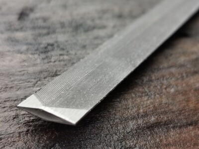 Lime &quot;Feather edge&quot; pour petites dents et scies japonaises