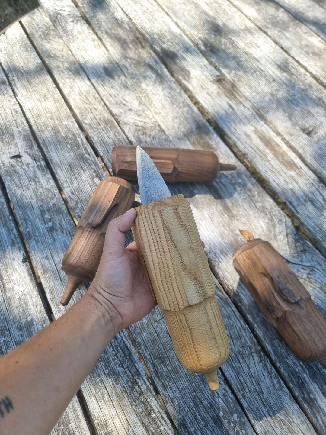 Coffin en bois fait main dans le Lot