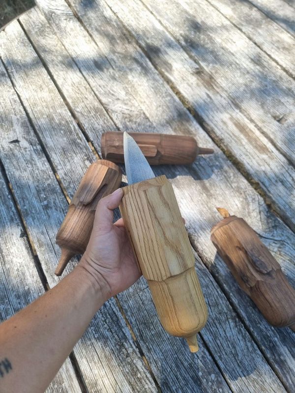 Coffin en bois fait main dans le Lot