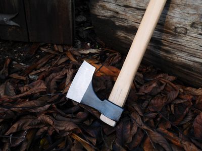 Haches légères et de bushcraft